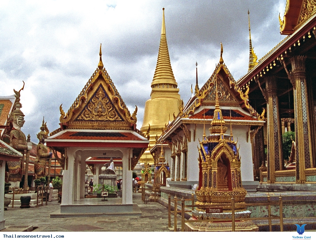  Chùa (Wat) Phra Keo